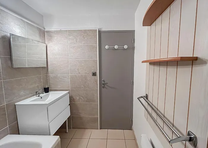 Ferienhaus Terrasse Privee, Piscine, A 5 Mn De La Agde