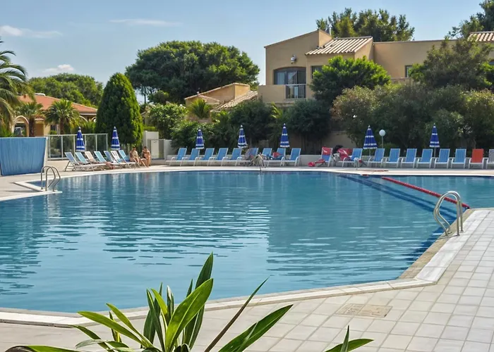Ferienhaus Terrasse Privee, Piscine, A 5 Mn De La Agde